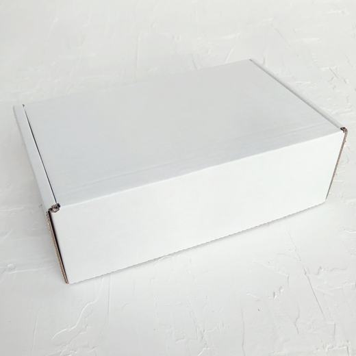 Коробка 17 х 10,5 х 5,5 см, белая