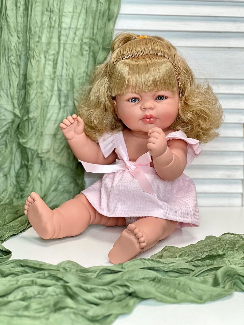 Кукла Manolo Dolls виниловая Carabonita 47см в пакете (7285)