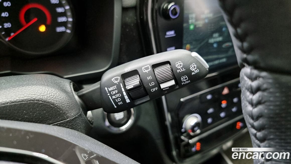 KG Mobility (Ssangyong) Very New Tivoli Бензин 1.5 2WD (05.2022)