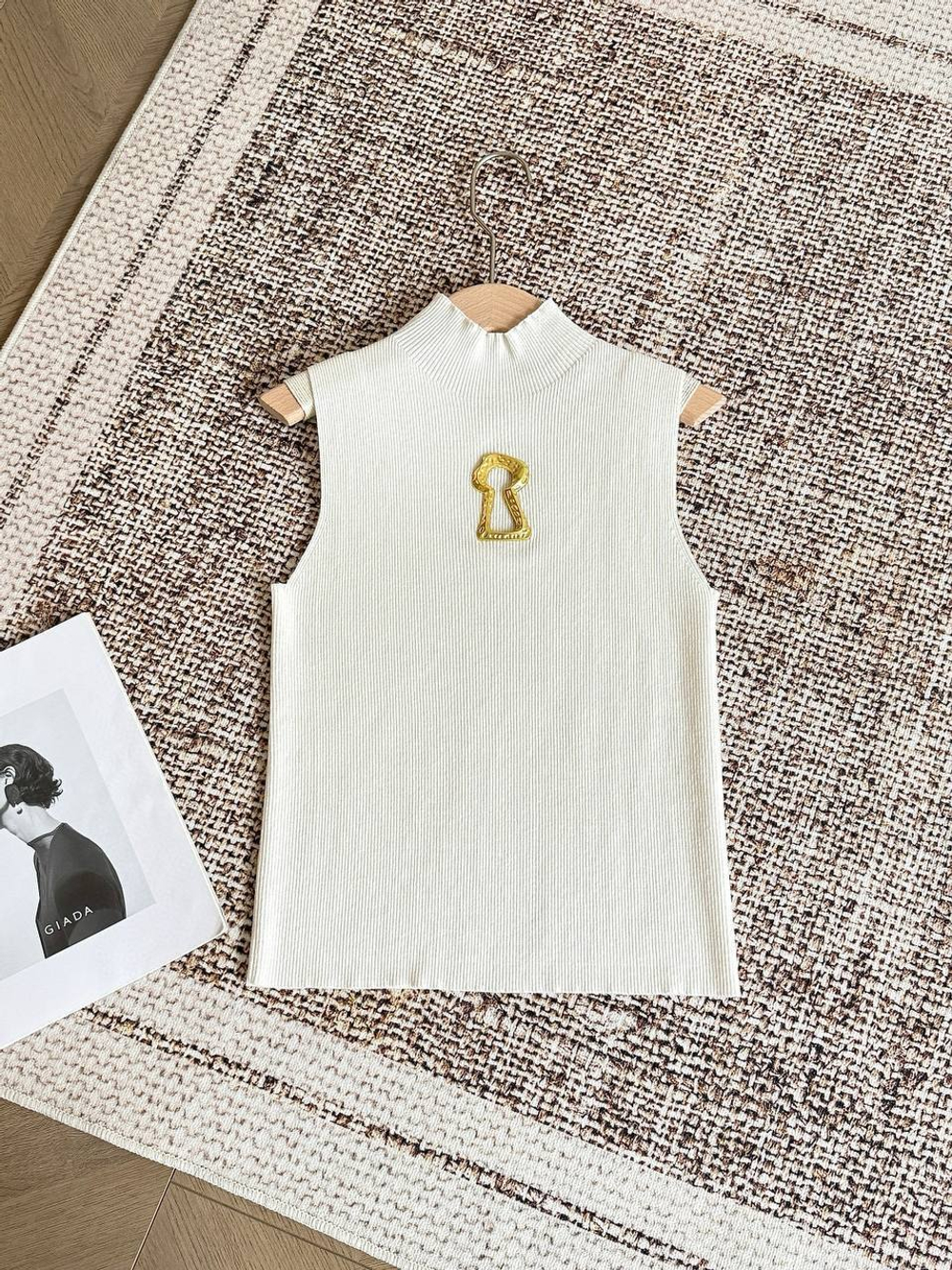 Жилет Schiaparelli