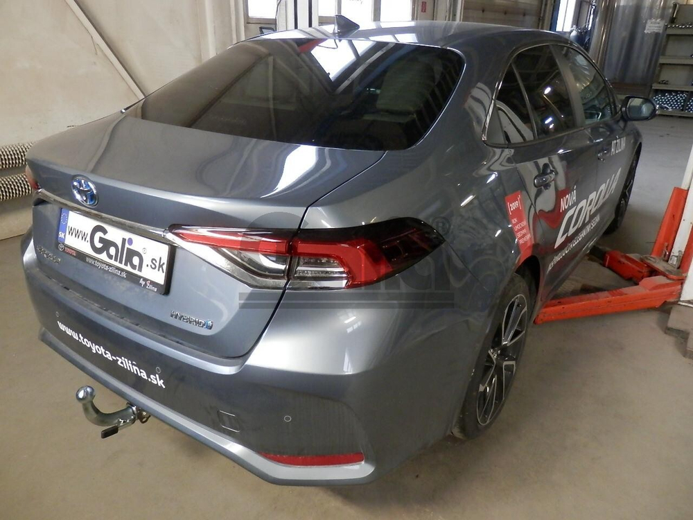 Фаркоп оцинкованный Galia T074C для TOYOTA Corolla, 4doors, 2019-(паспорт и сертификат в комплекте)(без электрики)
