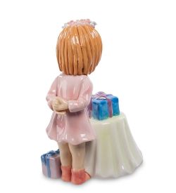 CMS-28/ 4 Фигурка «Именинница» (Pavone)
