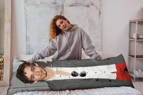 Дакимакура Роберт Шиэн