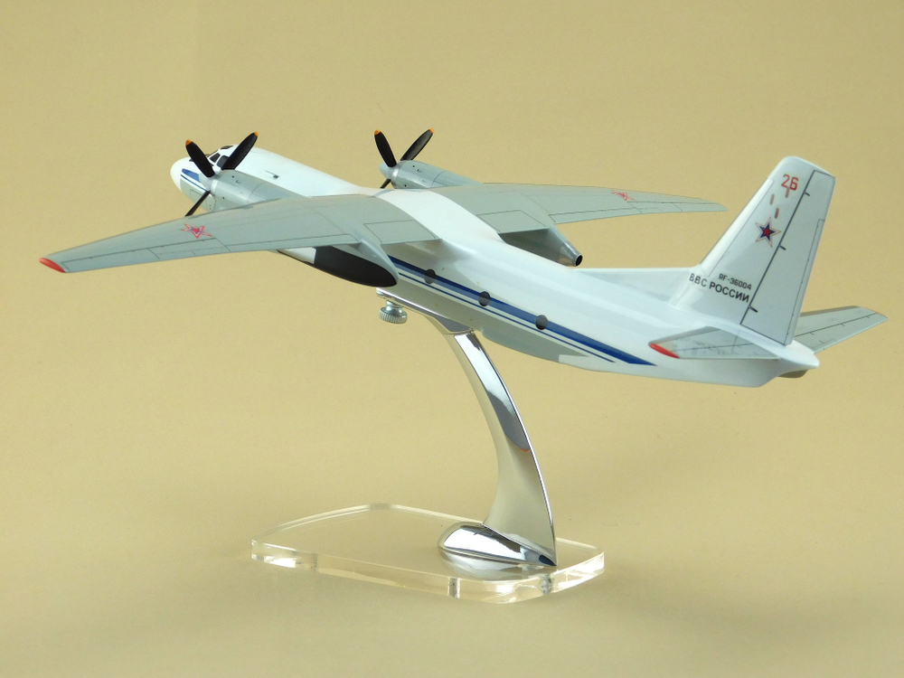 Модель самолета Ан-26 (М1:72, ВВС России, RF-36004, 26)