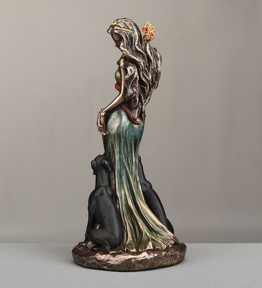 Veronese WS-1321 Статуэтка «Геката - богиня волшебства и всего таинственного»