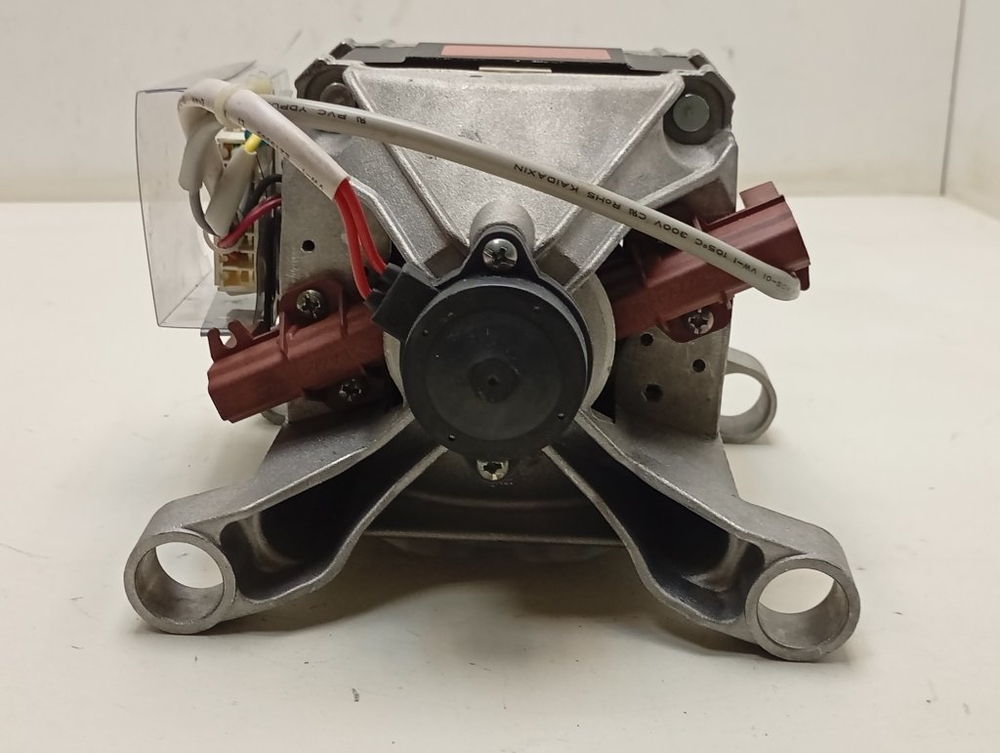 MVE69512ZAW кт44 Двигатель для стиральной машины Beko 2829970300 б/у