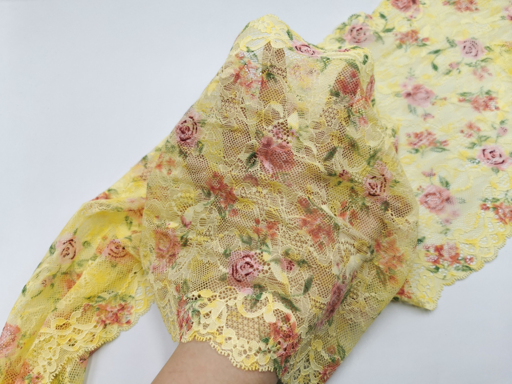 Эластичное кружево, цветочный принт на желтом, 22 см, (Арт: EK-2788), м