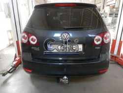 Фаркоп оцинкованный Galia A038A для Audi A3 2003-2008: хетчбек 3 двери, VW Golf V, VI, Plus хетчбек 3/5 дверей 2003-2008, 2008-2013 (2WD только)(паспорт и сертификат в комплекте)(без электрики)