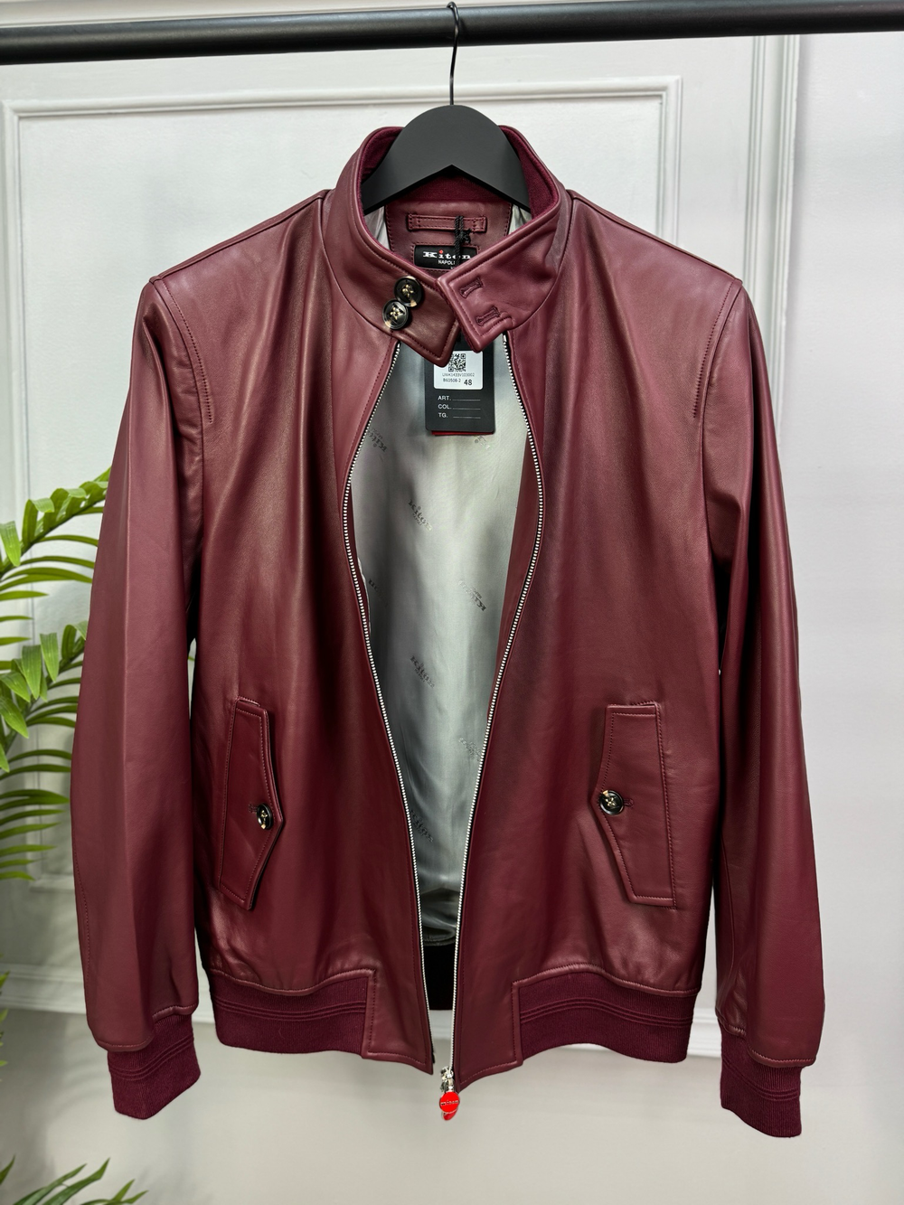 Кожаная куртка Kiton