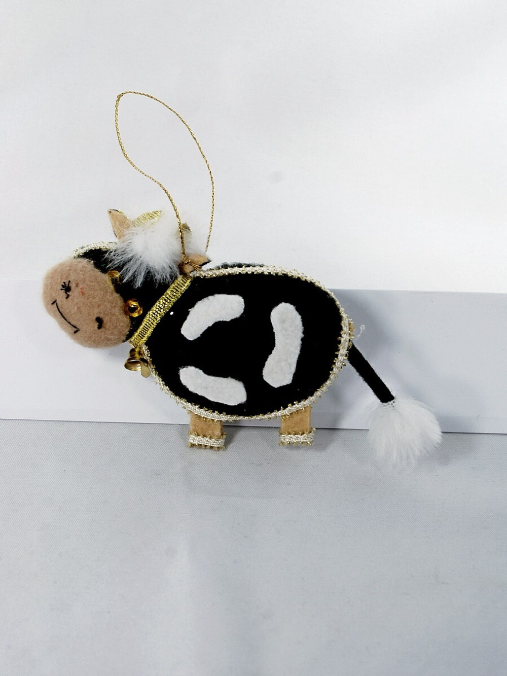 Украшение на елку Бычок