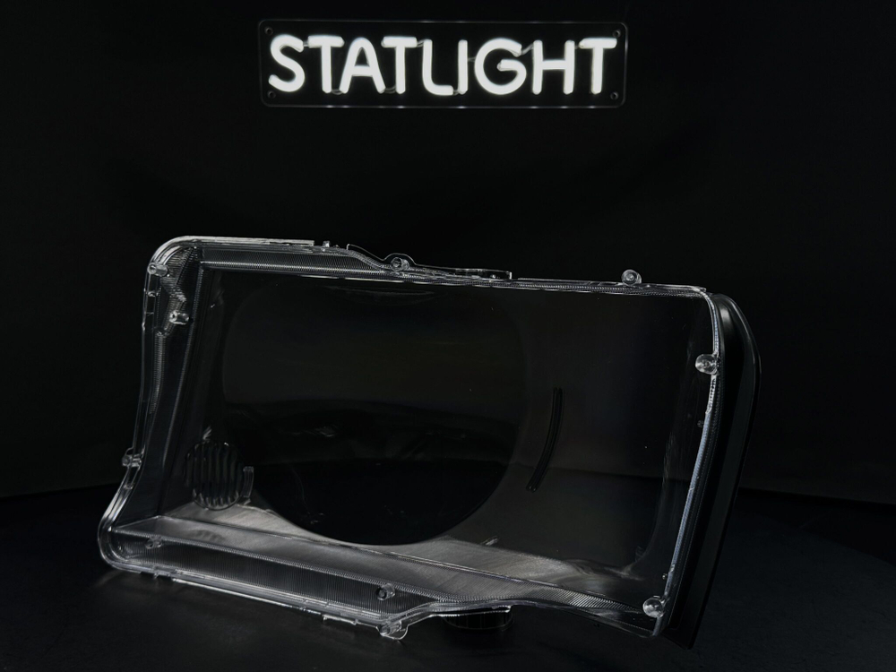 Правое стекло фары Nissan Patrol Y61 2004-2024 рест