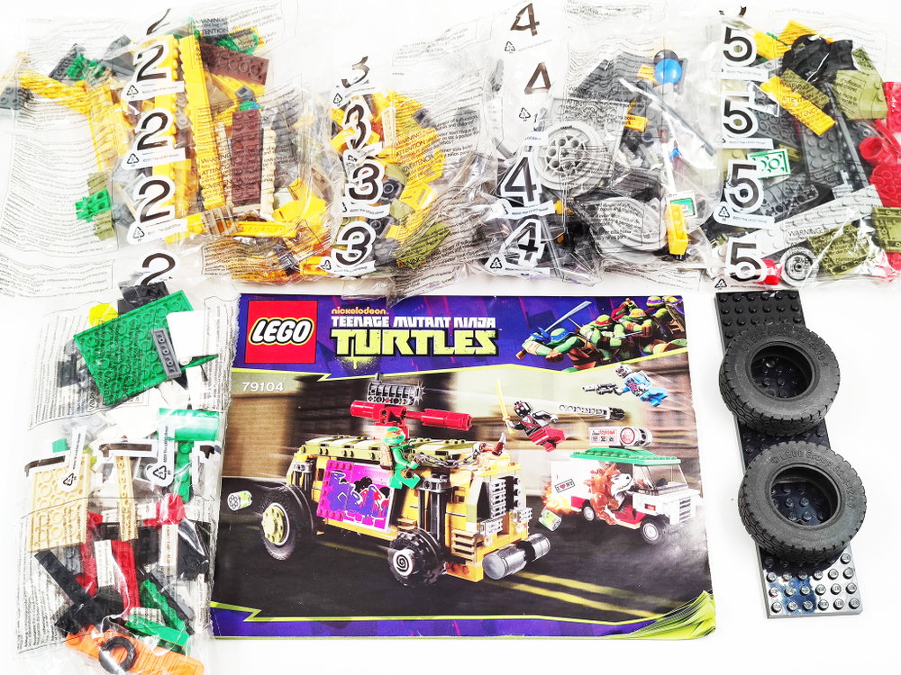 Конструктор LEGO 79104 Уличная погоня «Восставшего из ракушек» (б/у)