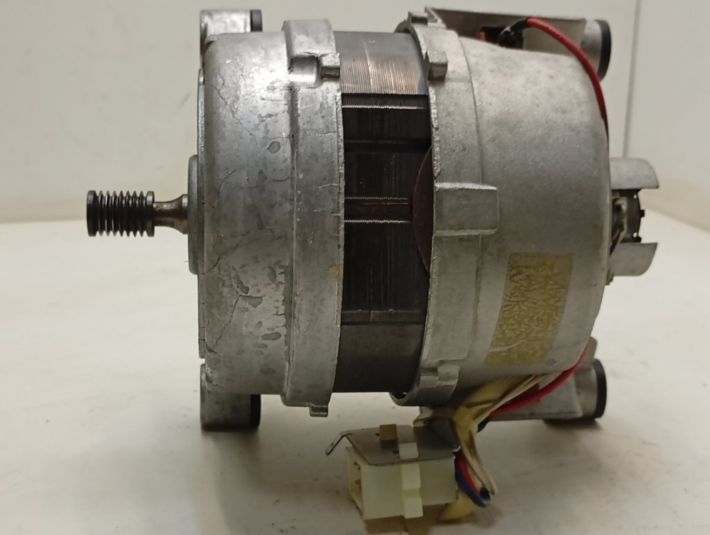 WMV1600BY/01 кт39 Двигатель для стиральной машины Bosch 141642 б/у