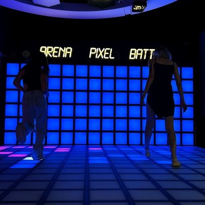 Интерактивный светодиодный пол "Арена Pixel battle"