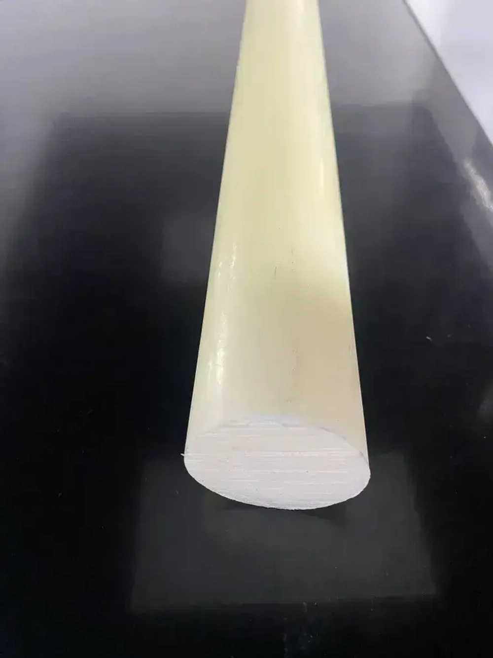 Капролон Стержневой Ф40 мм, длина 1000 мм