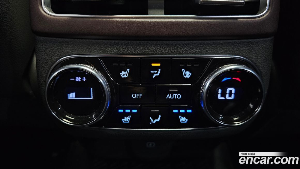 Genesis GV70 2.5T Бензин AWD (01.2022)