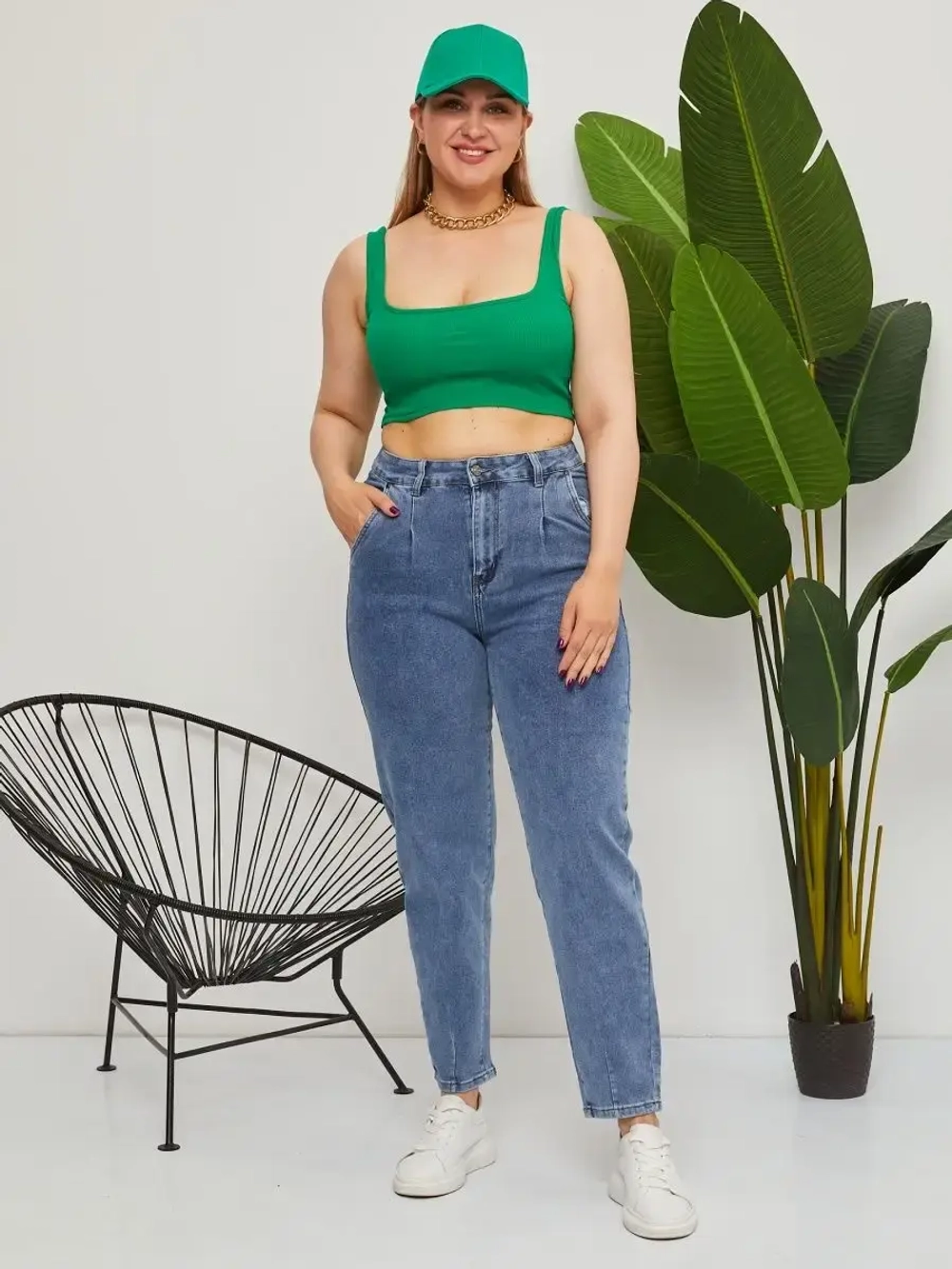 Джинсы с высокой посадкой мом фит бананы