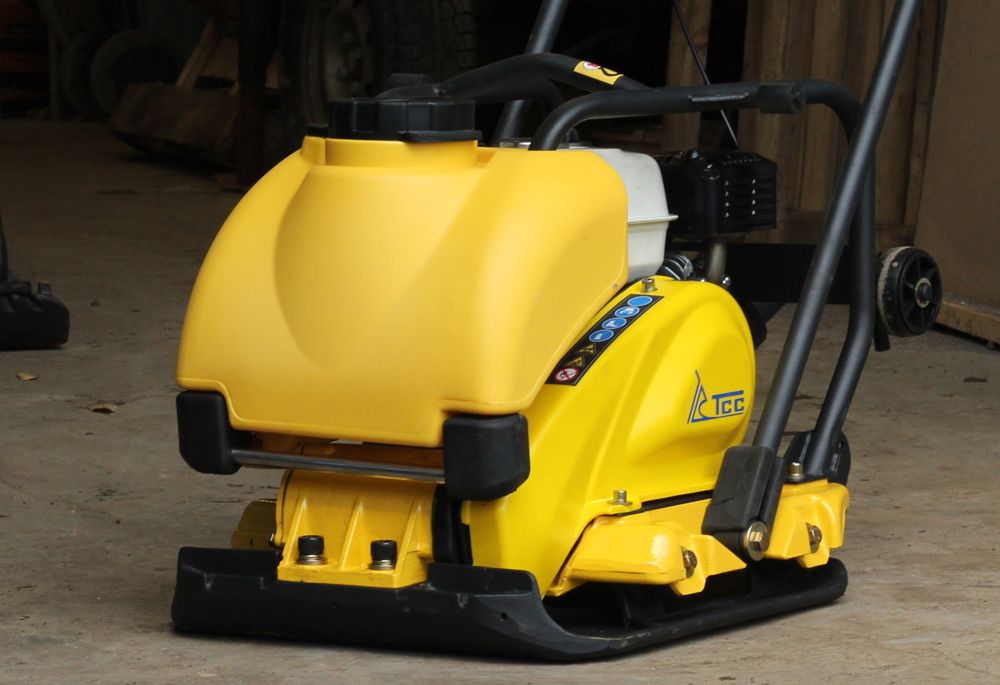 Виброплита бензиновая TSS-WP90TH - [97 кг / 15 кН / Honda GX160] версия PROF