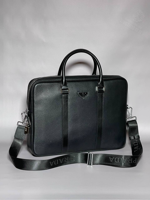Портфель Prada