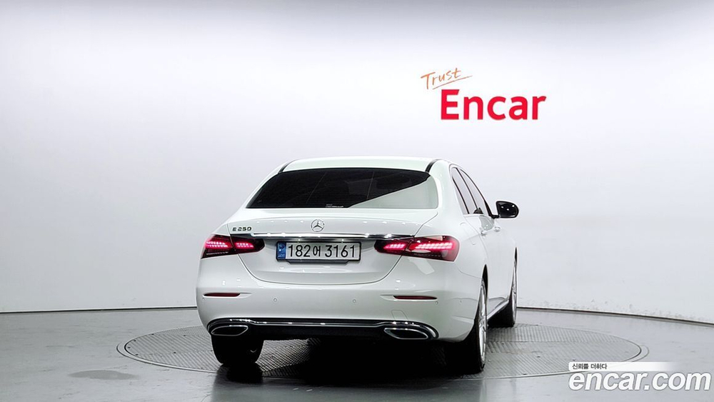 Mercedes-Benz E-Class W213 E250 Exclusive (03.2022)