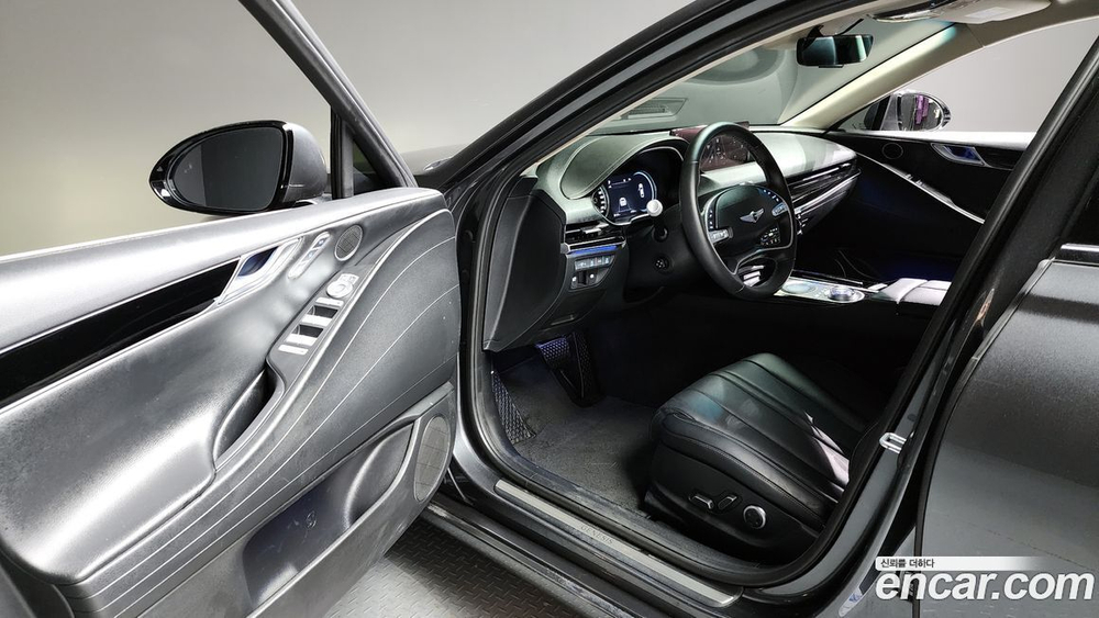 Genesis G80 (RG3) Бензин 2.5 Turbo 2WD (05.2021)