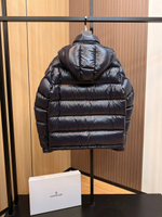 Пуховик Moncler