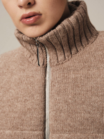 V0442-02 Жилет темно-бежевый dbr