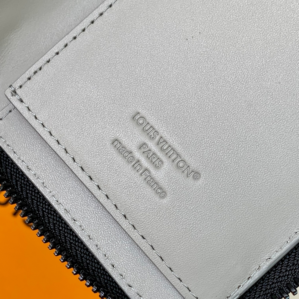 Louis Vuitton Zippy Vertical Wallet