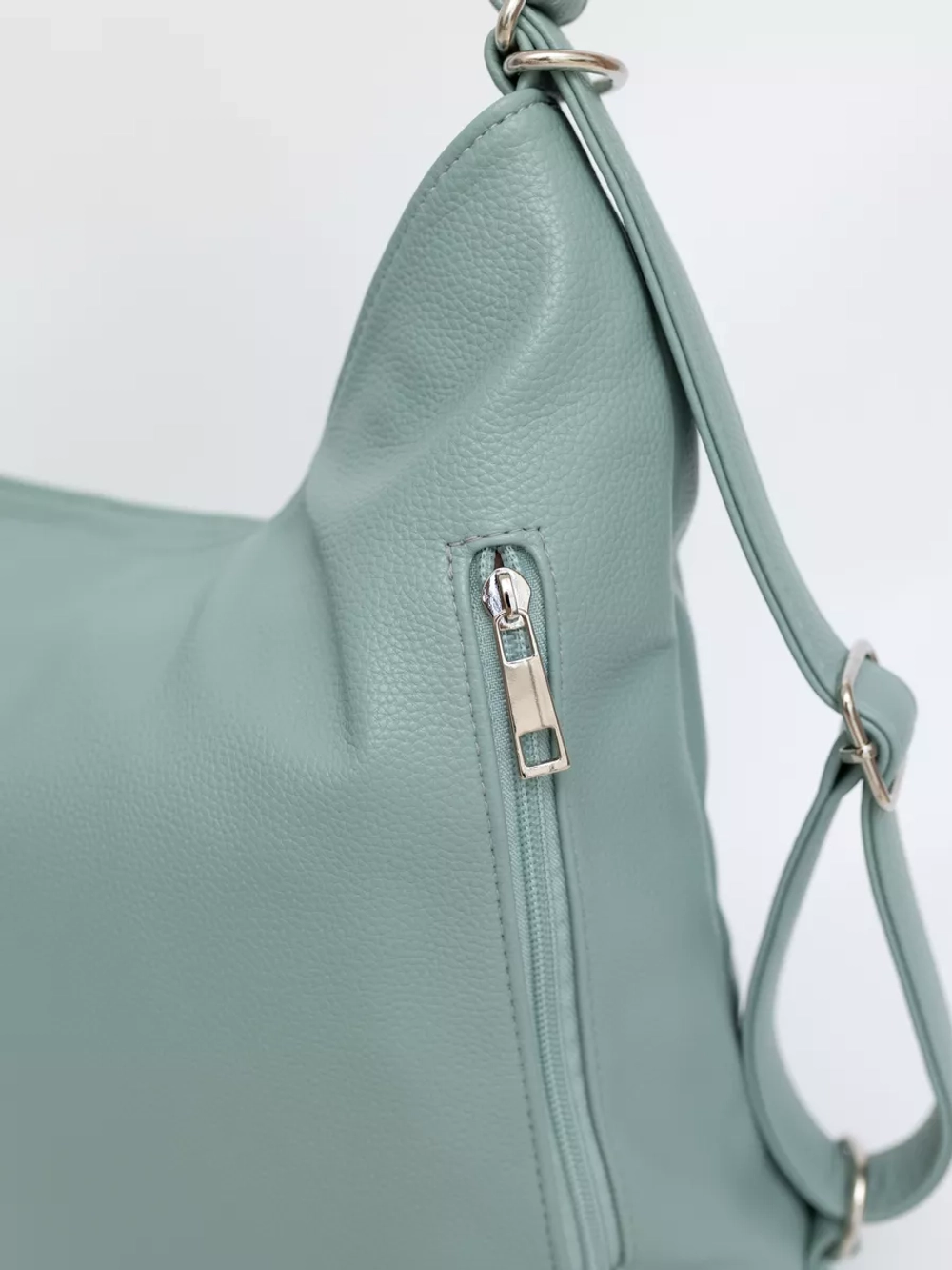 Сумка рюкзак большая через плечо трансформер