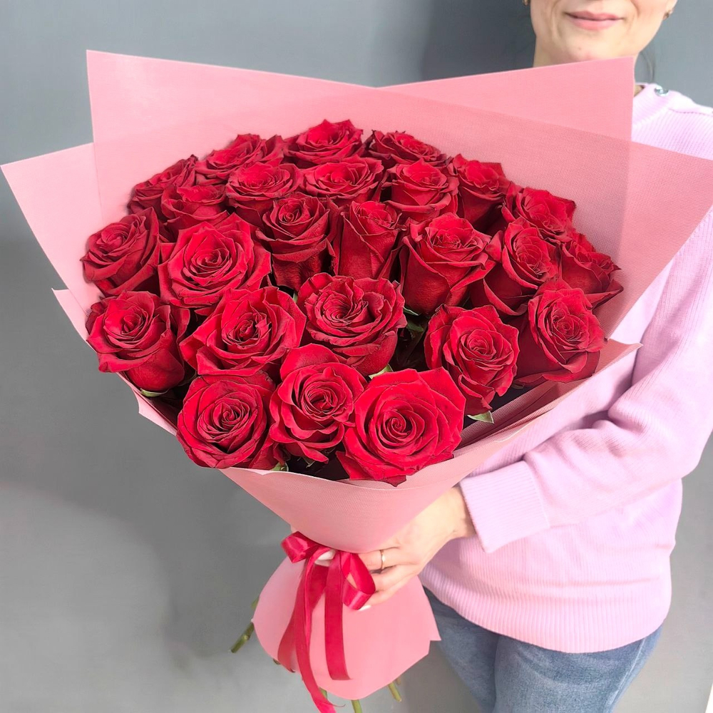 Букет из 25 роз сорта «Эксплорер» (Эквадор 60 см)