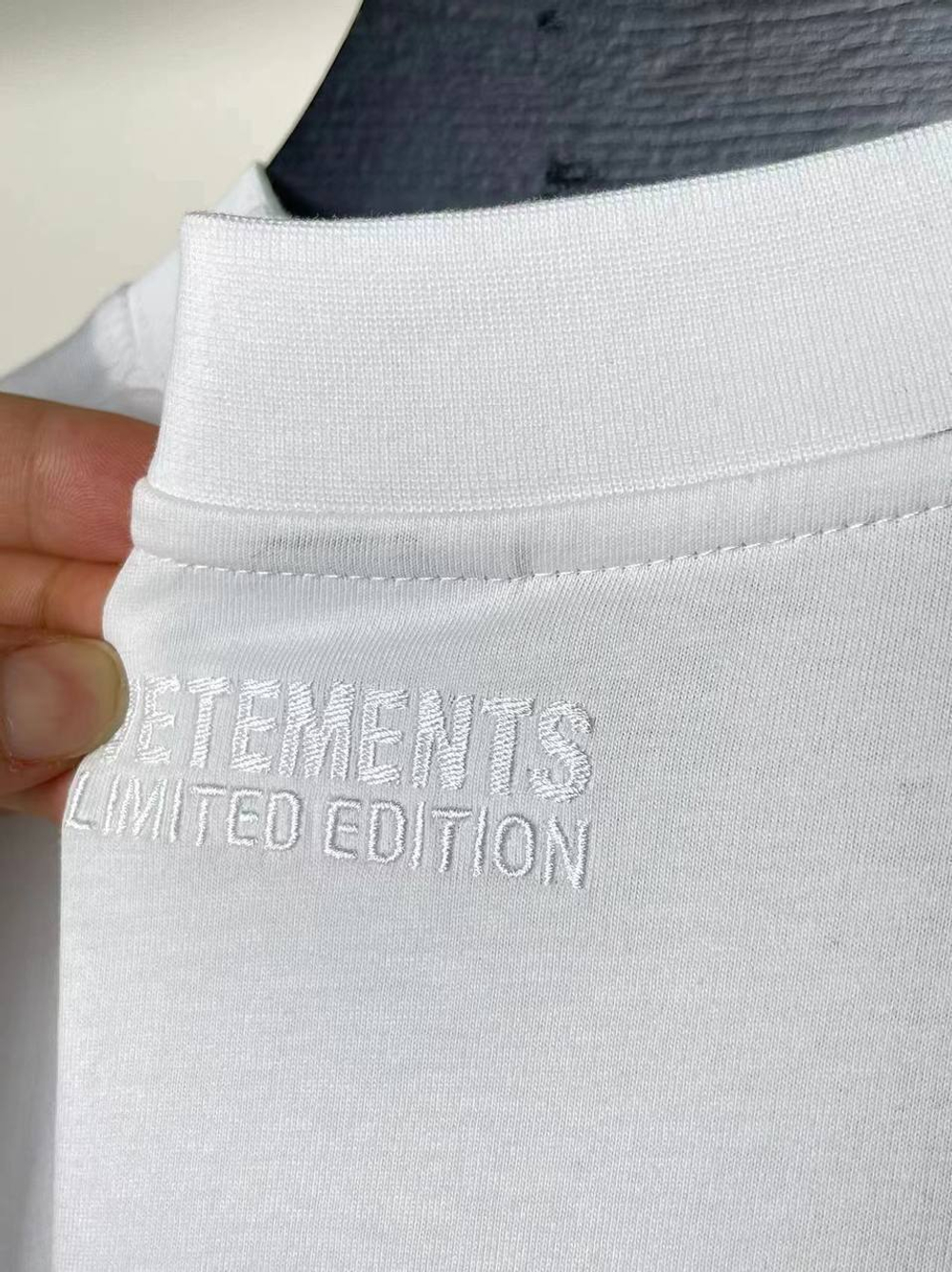 Футболка Vetements