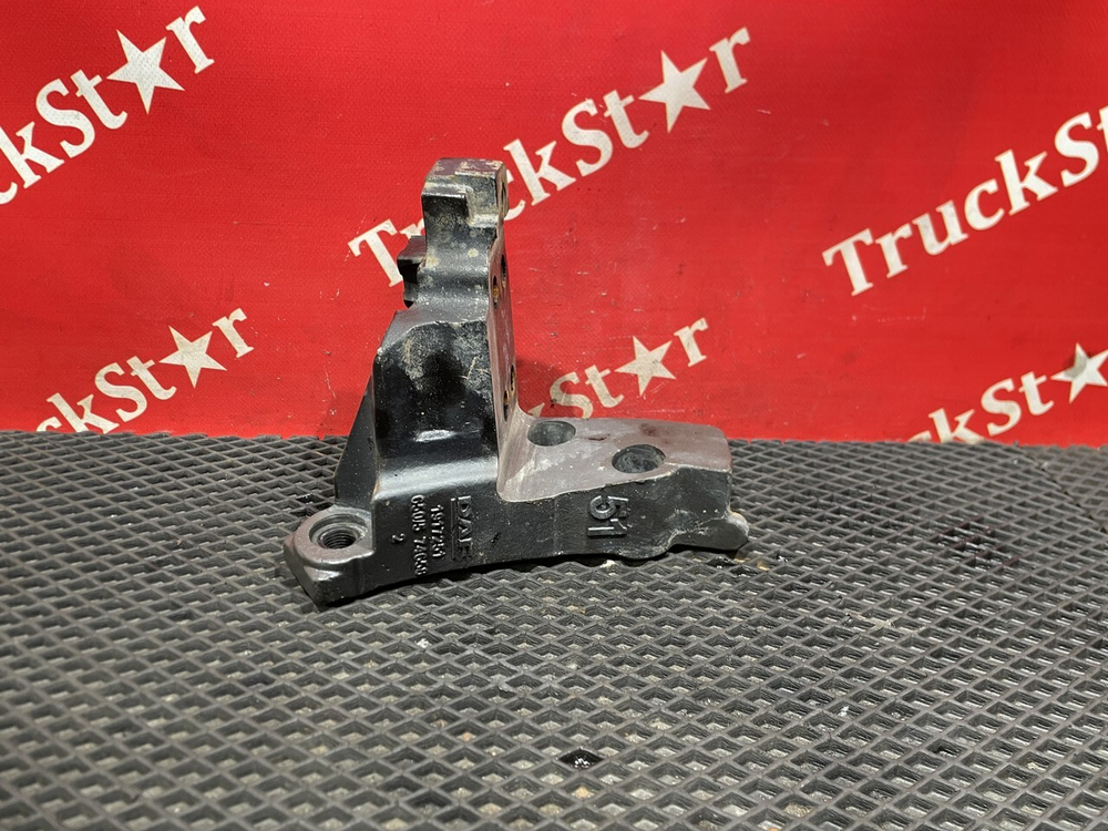 Кронштейн двигателя задний правый 2019 г.