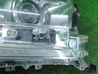 Фара правая Toyota Land Cruiser 200 (2015-2021) LED