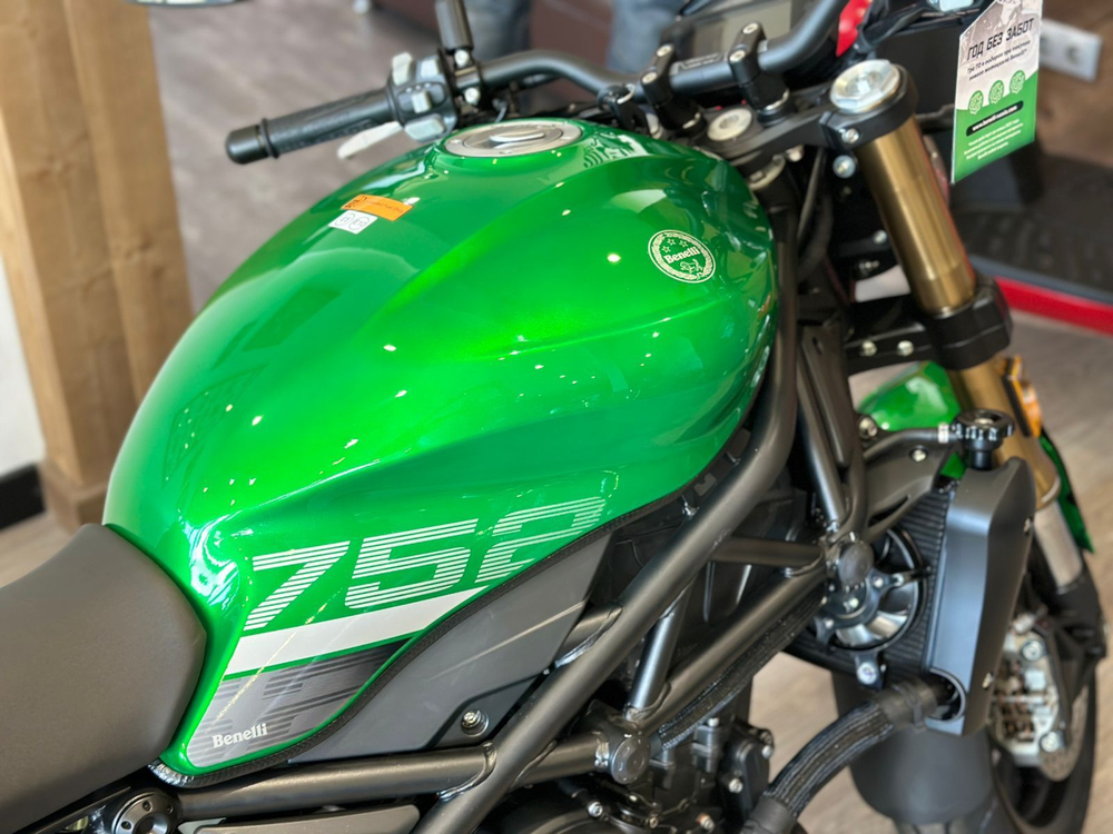 Benelli 752 S