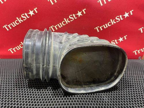 Патрубок воздушного фильтра 2024г.