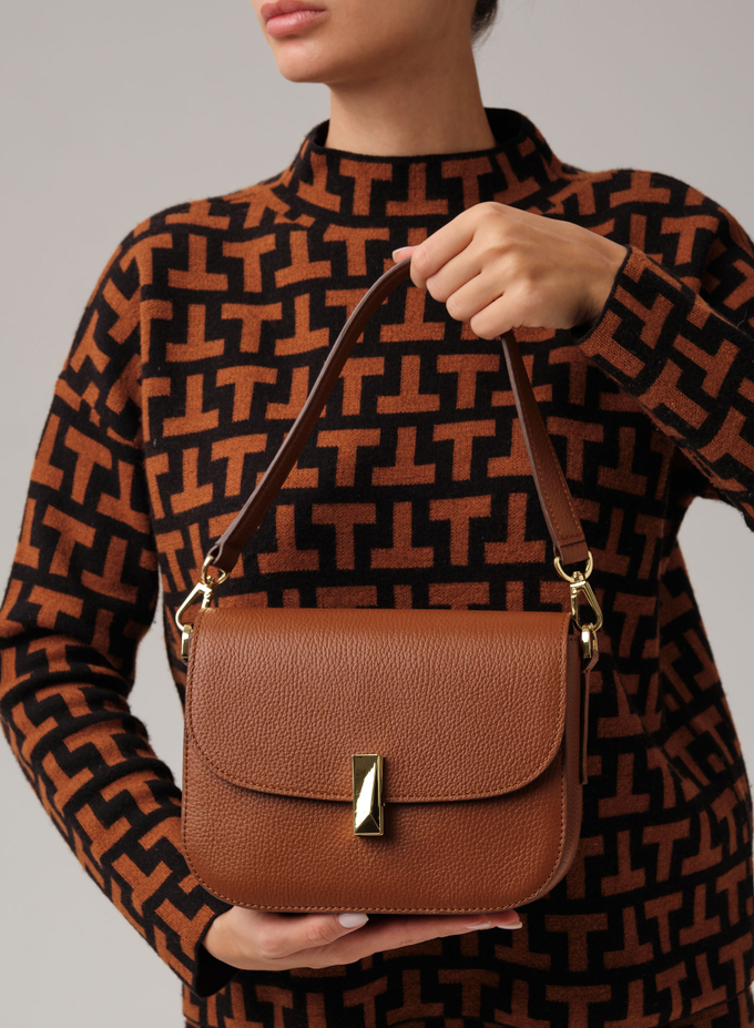 Сумка Deboro 31025 коричневый фундук