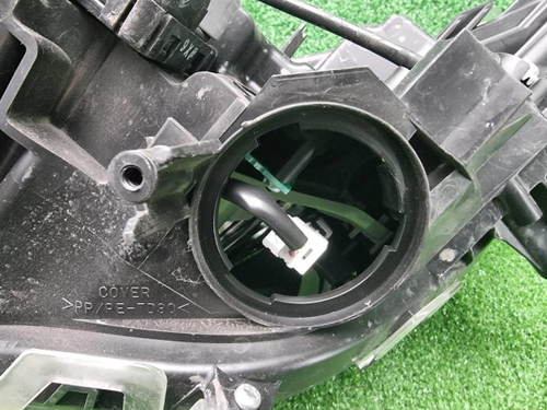 Фара правая Toyota RAV4 5 XA50 (2018-н.в.) LED