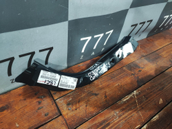 Элемент передней панели Toyota Camry (XV50) Новый Оригинал 5321333050