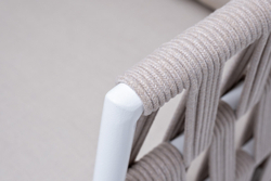 "Диего" кресло плетеное из роупа, основание дуб, каркас алюминий светло-серый (RAL7035) шагрень, роуп бежевый круглый, ткань бежевая 15052