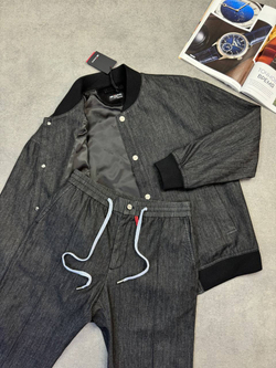 Костюм Kiton