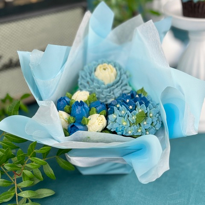 Букет из творожных капкейков: три вкуса в изумрудной палитре