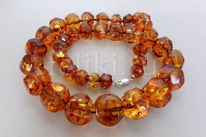 бусы из янтаря (я-0520)