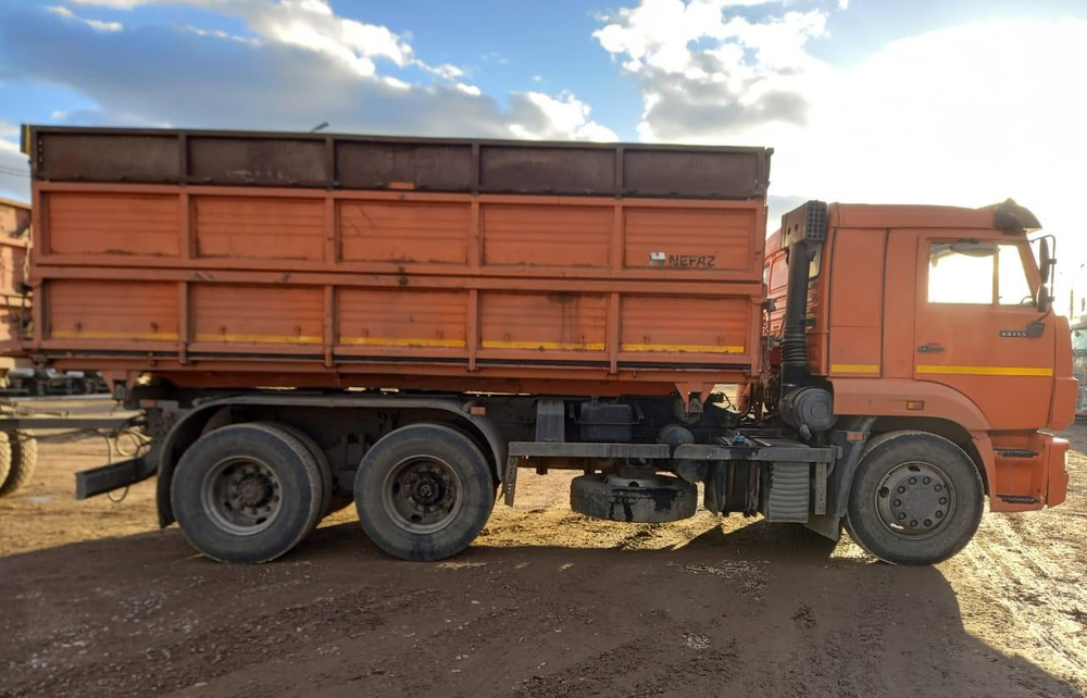 КамАЗ 45143 6x4 Зерновоз 45143-50 (Дизельный, 11,8 л, 300 л.с., МТ)