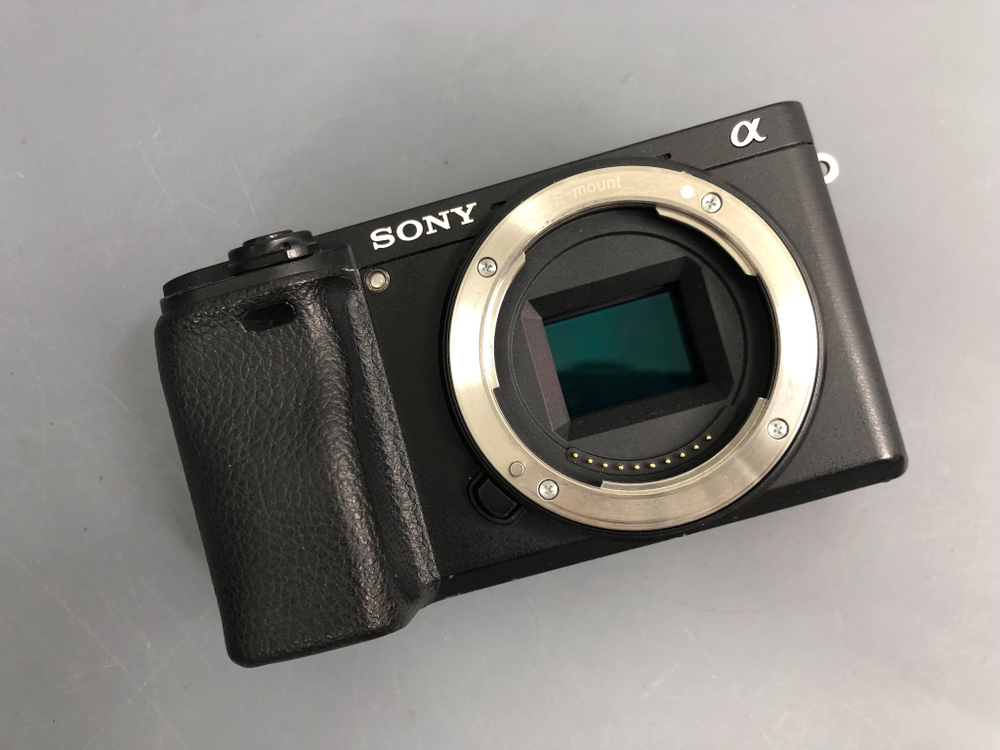 Sony A6300 (8.500 кадра)