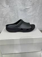 Шлёпанцы Balenciaga