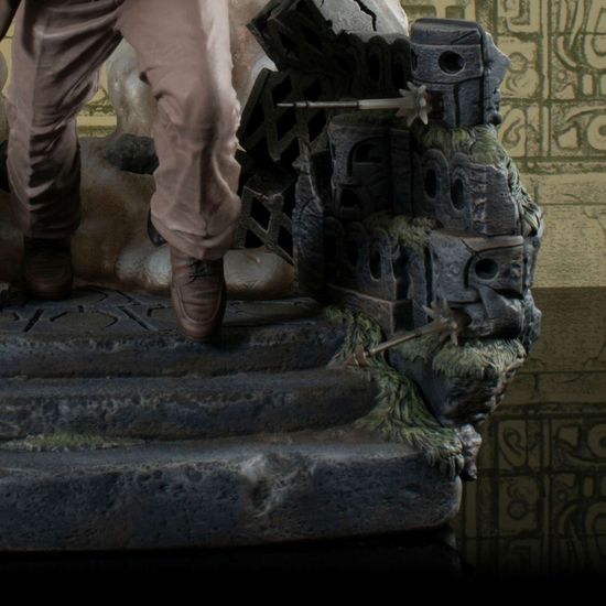 Фигурка Raiders Of The Lost Ark Indiana Jones 8846322 по мотивам фильма "Индиана Джонс: В поисках утраченного ковчега".