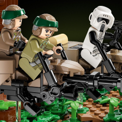 LEGO Star Wars — Диорама: Погоня на спидере через Эндор 75353