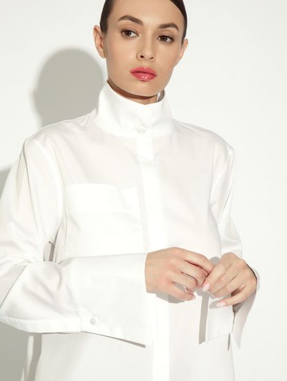 Женская блузка белого цвета из хлопка - фото 4