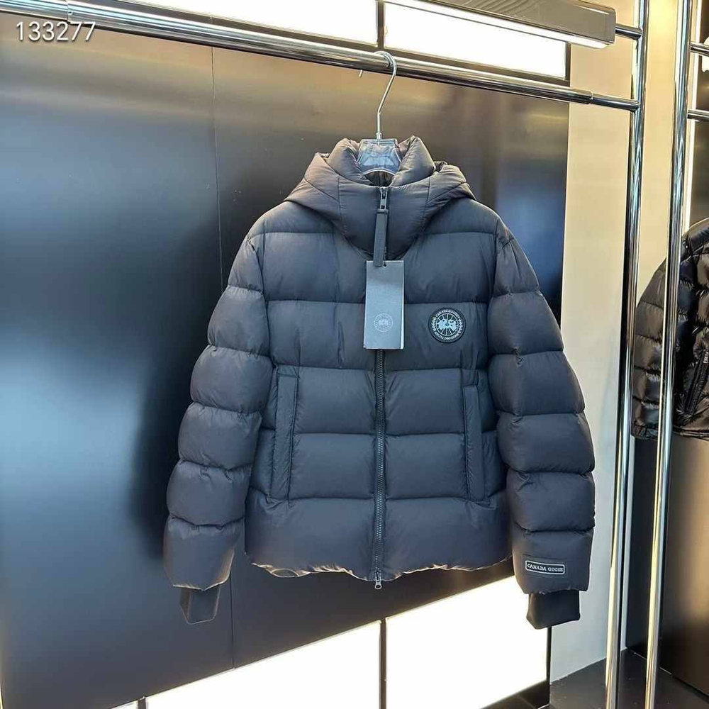 Пуховик Canada Goose