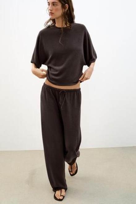 ZARA БРЮКИ WIDE-LEG ИЗ ТКАНИ С ЭФФЕКТОМ РУСТИК, ТЕМНО-КОРИЧНЕВЫЙ